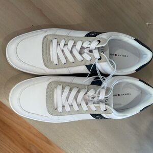 Tommy Hilfiger White Sneakers with Gray and Navy Accents